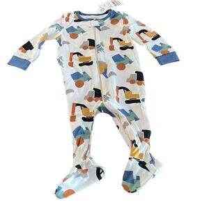 Lamaze Organic Truck Print Soft Footed Sleeper Pajamas Infant Size 9 Months